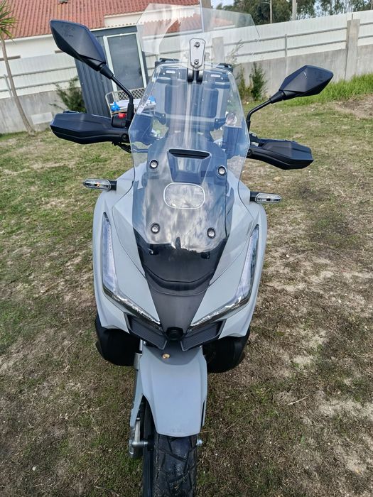 Scooter linhai adv 125