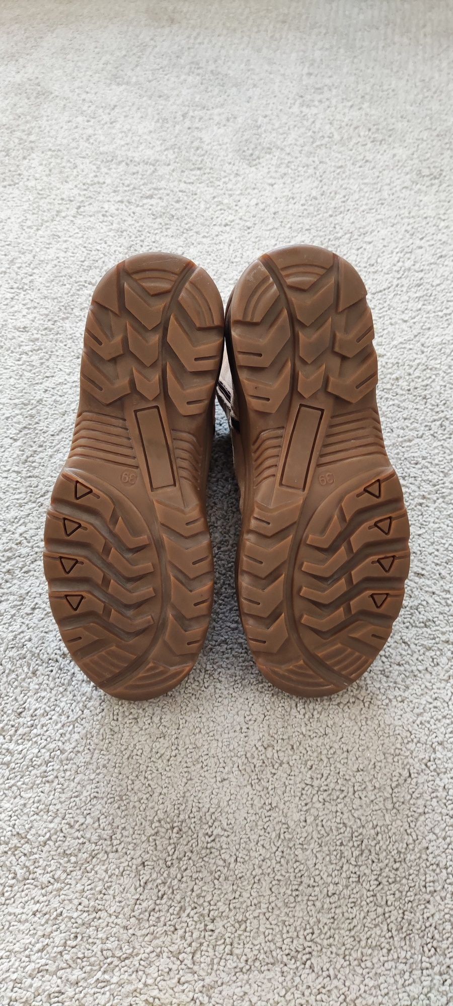 Bota estilo militar