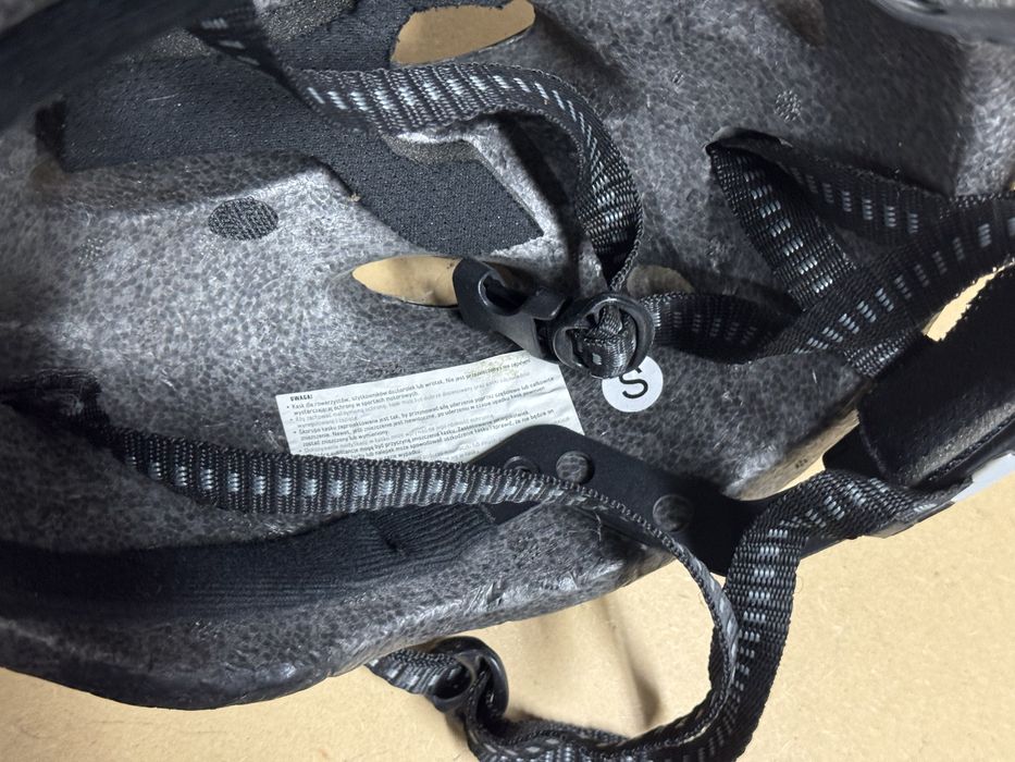 Kask rowerowy czarny