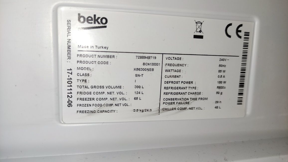 Elementy lodówki do zabudowy Beko BCN130001