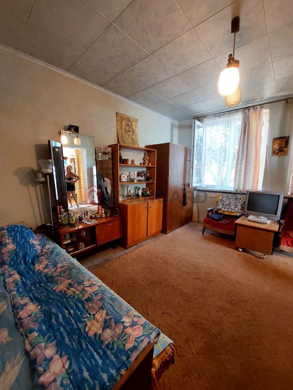 Продається дачний будинок в 10 хвилинах від л/б