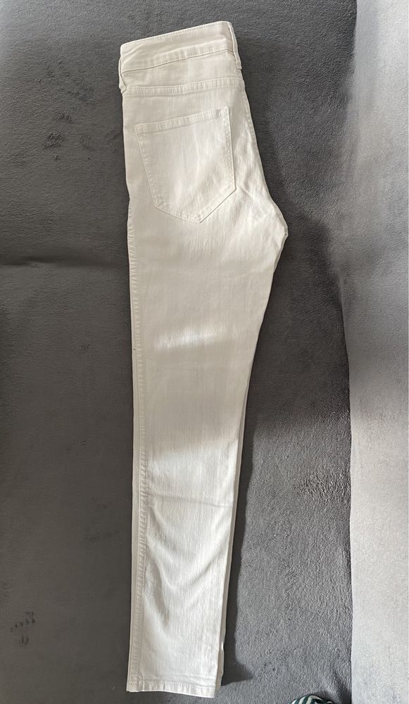 H&M 36 spodnie jeansy biale proste wysoki stan