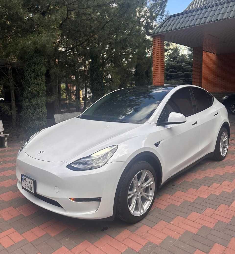Tesla Tesla Model Y