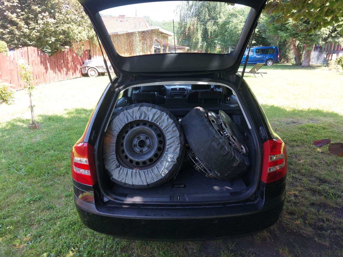 Octavia II 1.6 Mpi  180tys km . Jeden wlasciciel !
