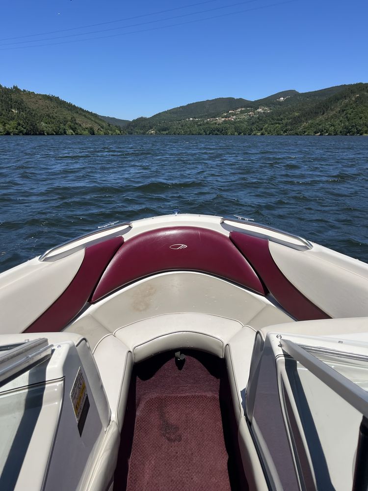 Barco Maxum 1900SR