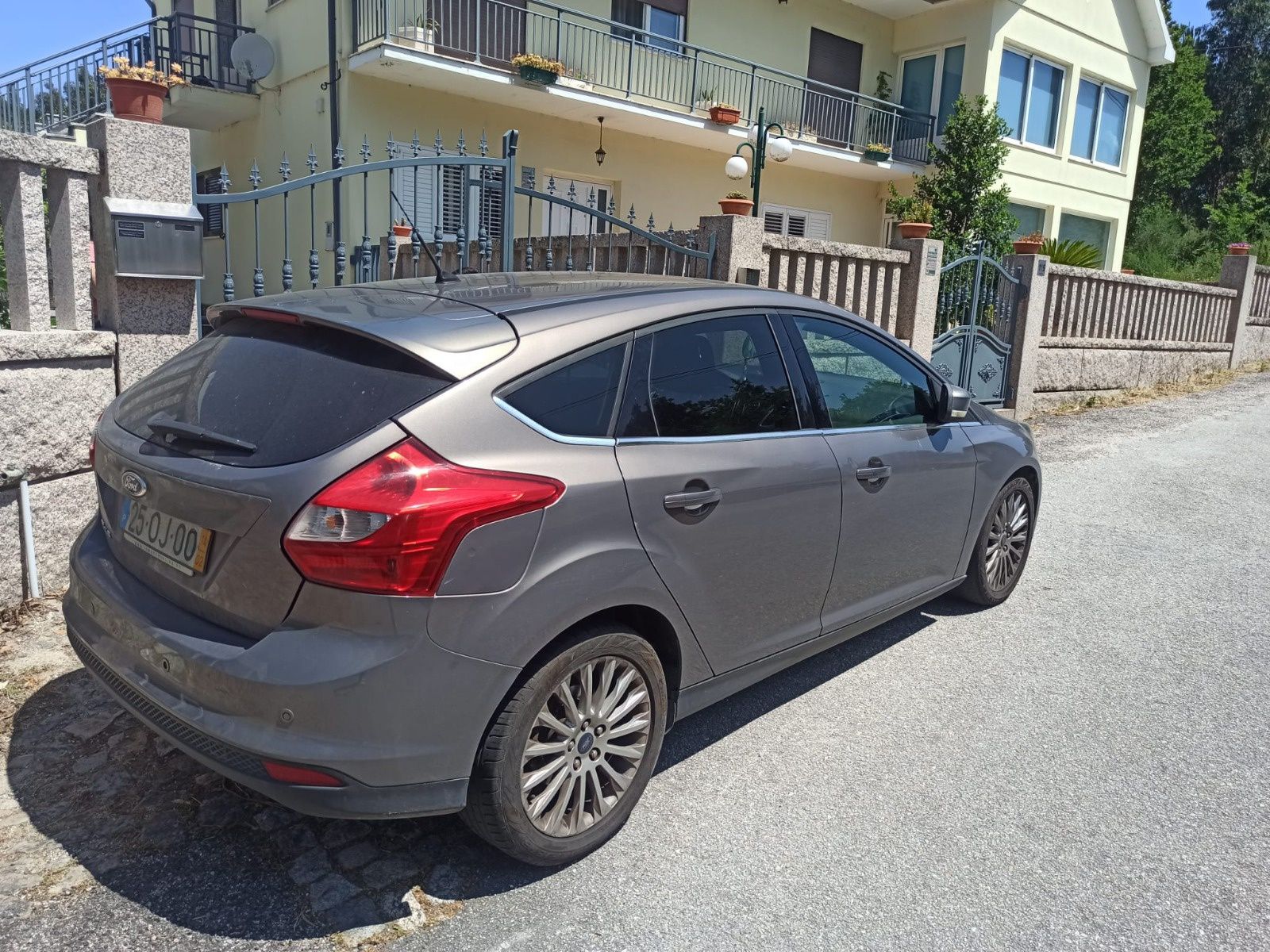 Ford focus Titanium best