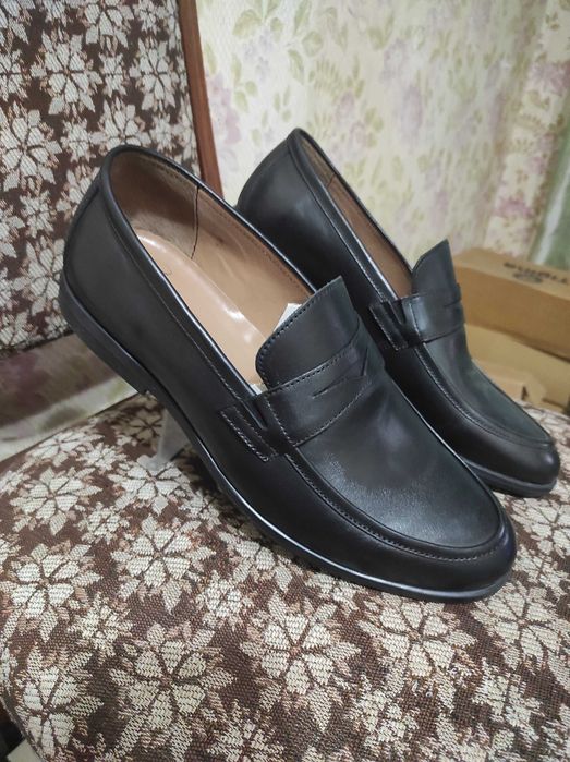 Чоловіче взуття ( черевики/лофери/туфлі/дитяча обув і т.д)