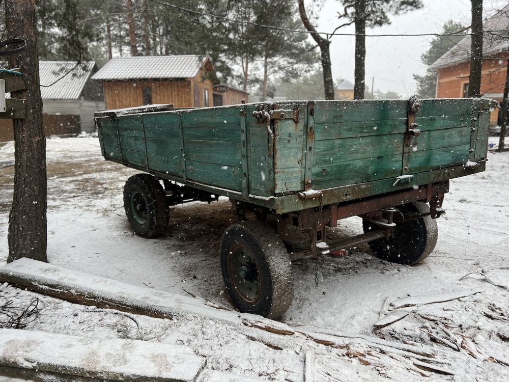 Продам причіп тракторний 2ПТС-4