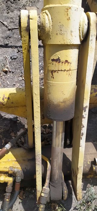 Гідроціліндр підйому стріли АТЕК999