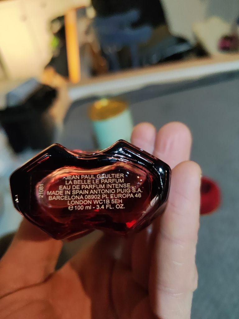 Sprzedam nowy orginalny perfum