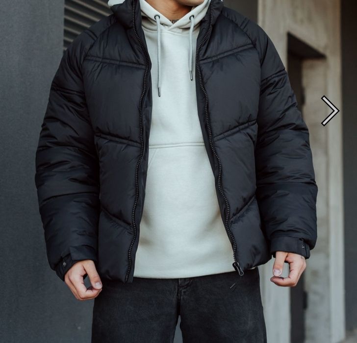 Продаю Зимову курточку Staff