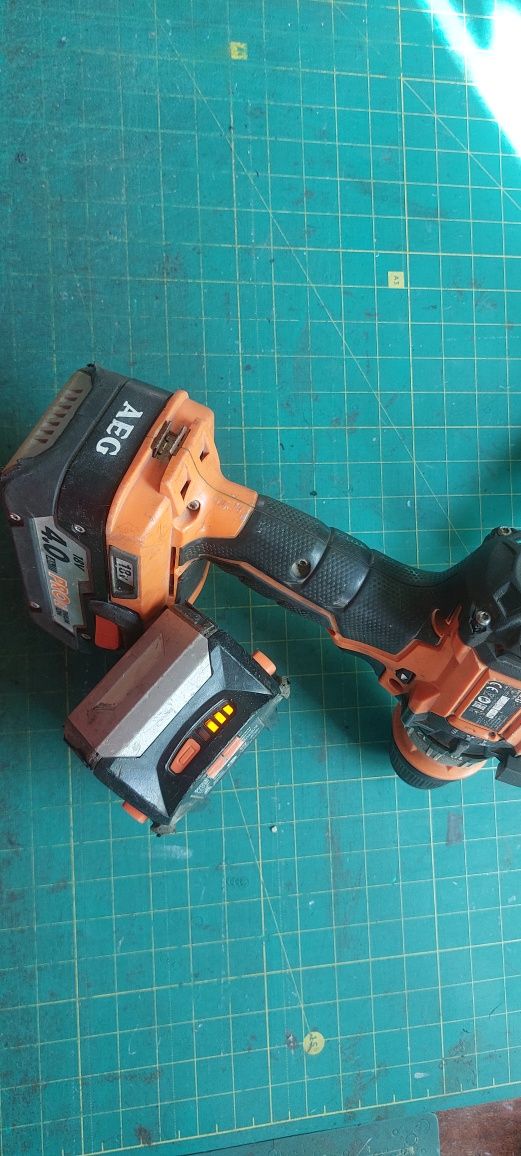 AEG bsb 18 cbl безщітковий дриль-шуруповерт та степлер AEG b18cs10