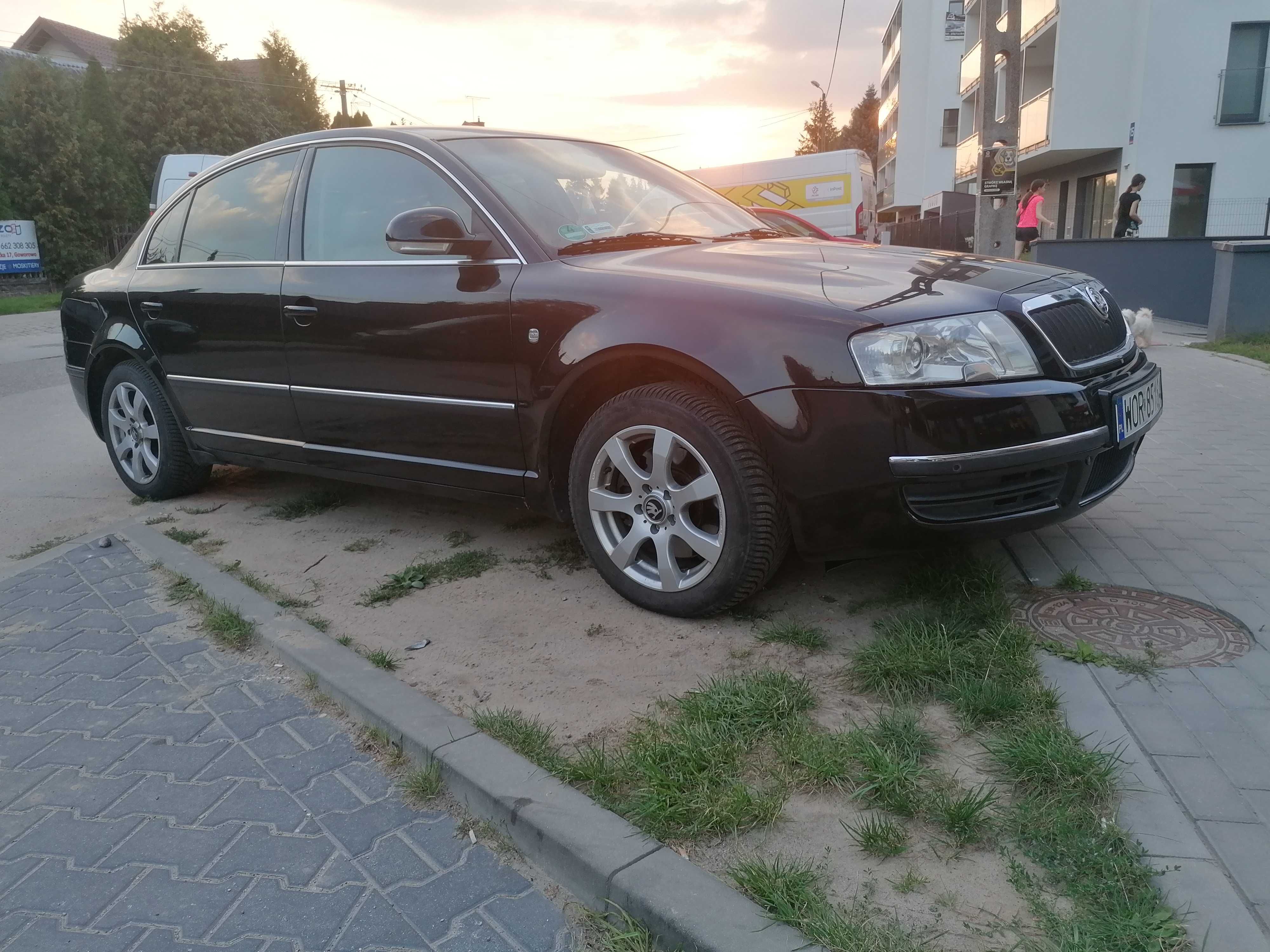 Piękna Skoda Superb 2,8l z gazem 2007r