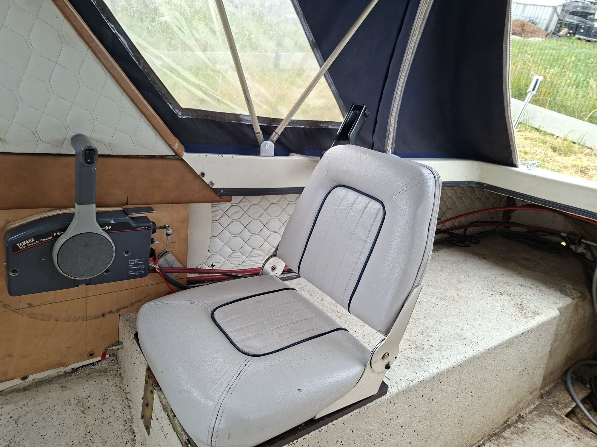 Łódka łódź kabinowa jofa 485 silnik zaburtowy YAMAHA 60 KM