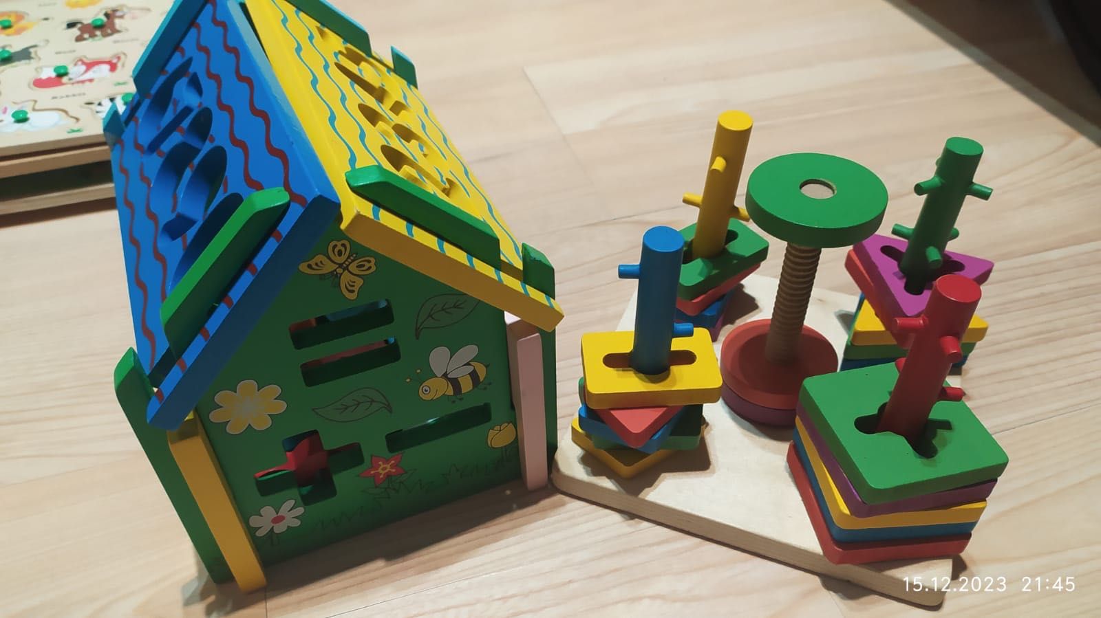 Domek drewniany edukacyjny  zestaw zabawek