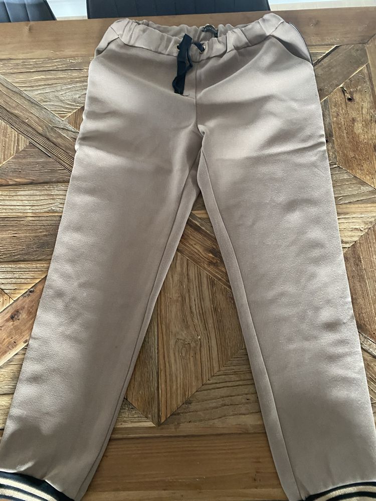 Eleganckie spodnie dresowe roz. 42