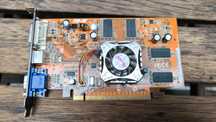 Placa gráfica ASUS ATI 256