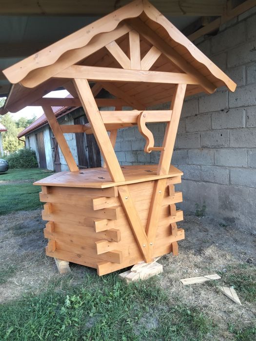 Obudowa studni drewniana