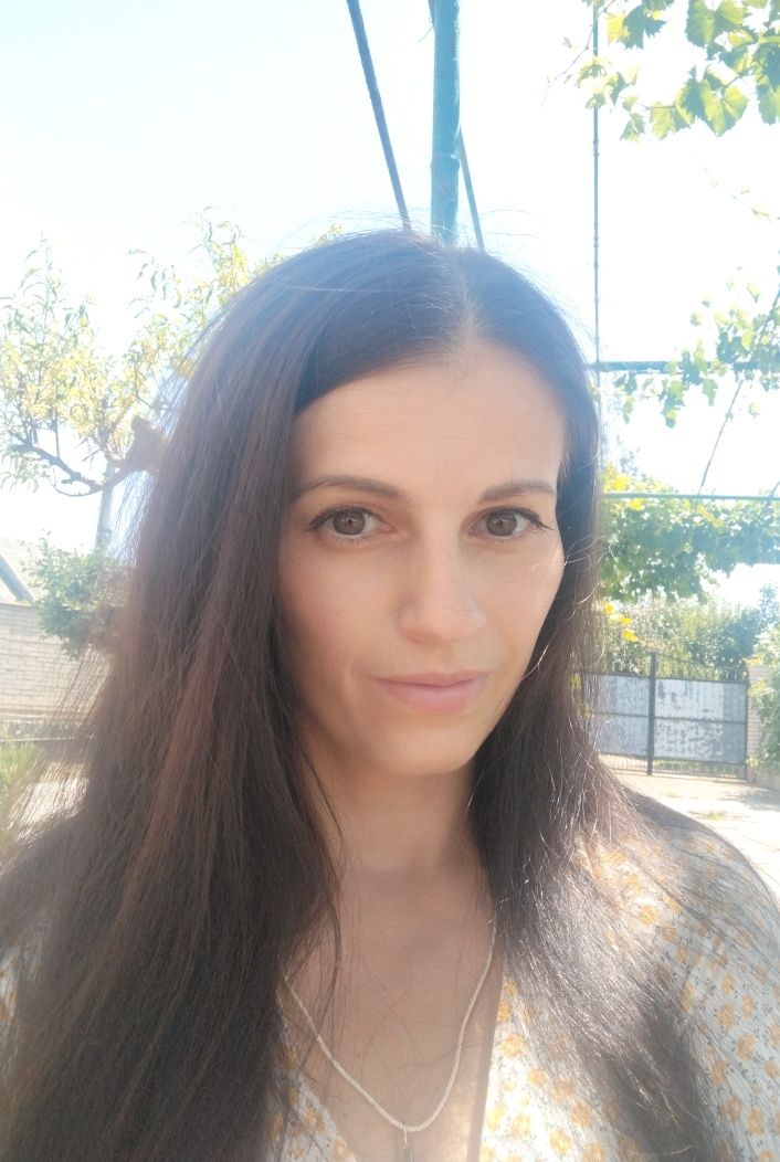 Помощница по дому помощь пожилым больным приготовление еды сиделка