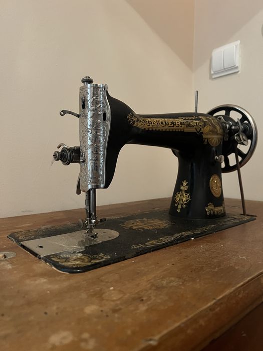Maquina de Costura Singer