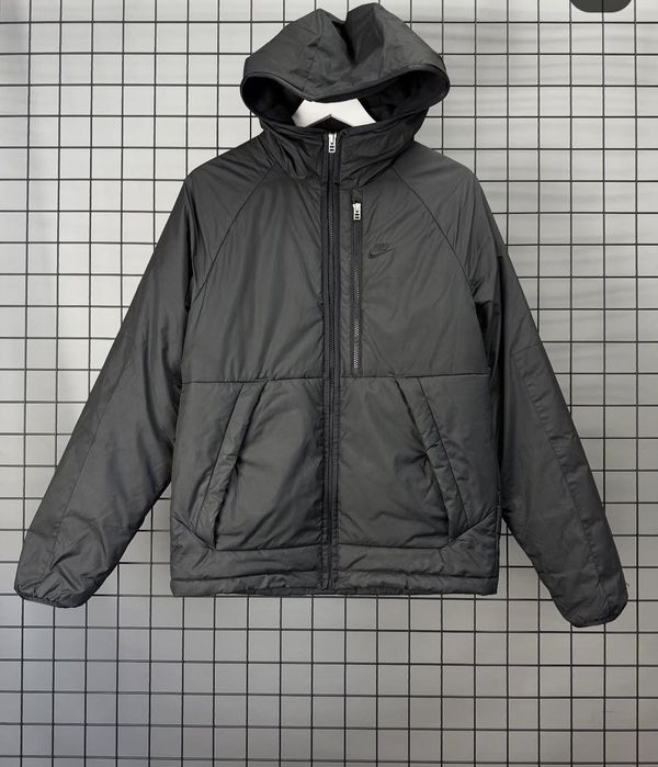 Чоловіча зимова куртка Nike therma-fit