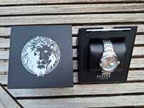 Zegarek damski Versus Versace VSPBU0418 Cape Town srebrny