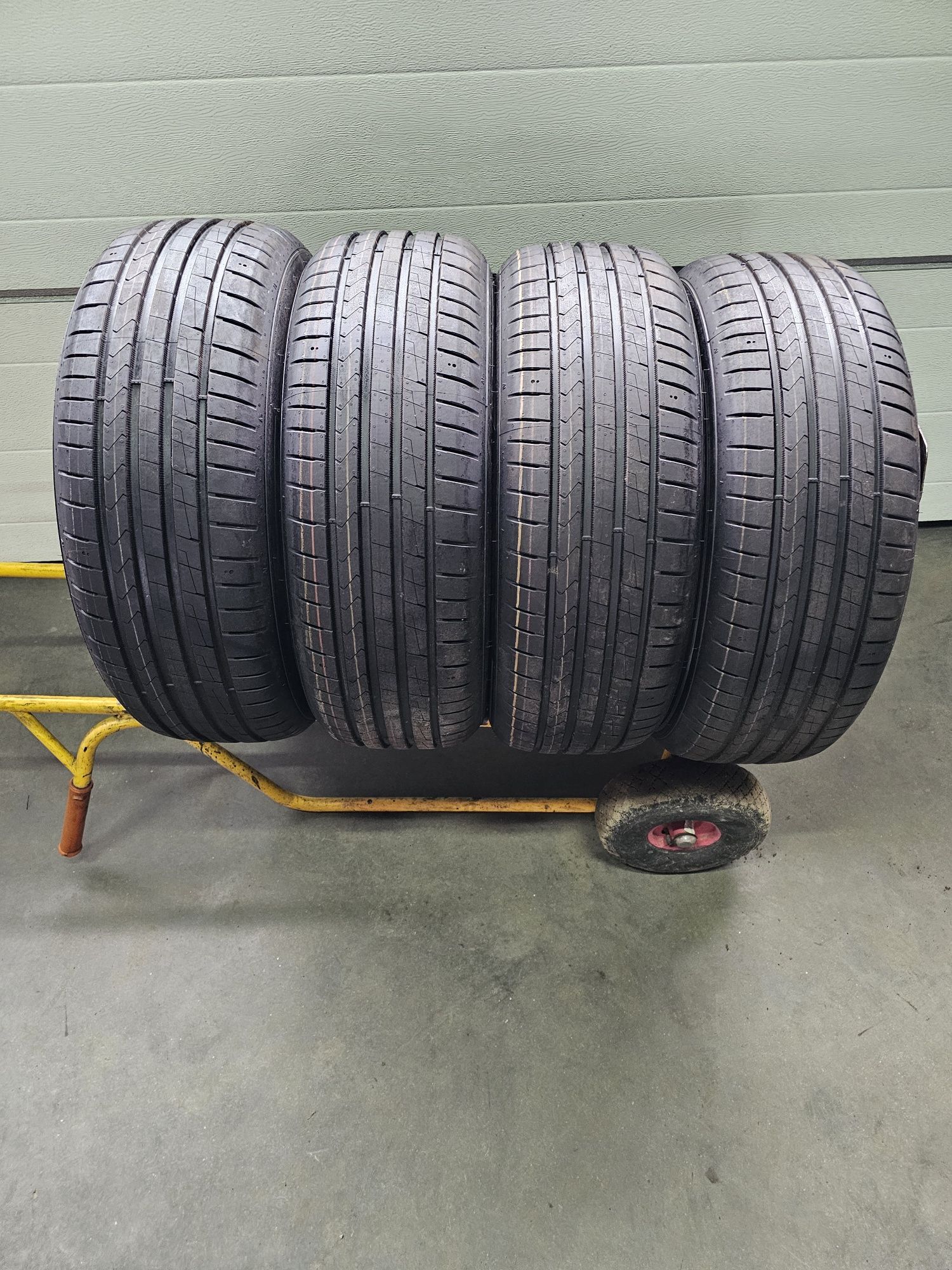 215/60R16 95V Hankook Ventus Prime 4