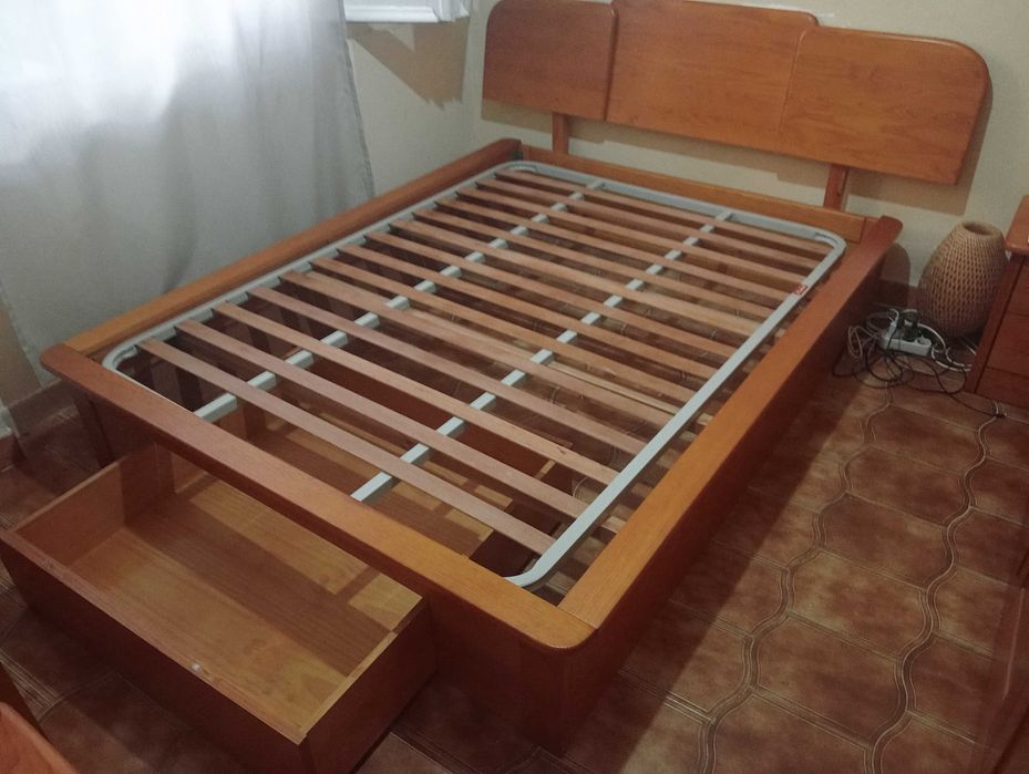 Mobilia de Quarto Excelente estado e barata