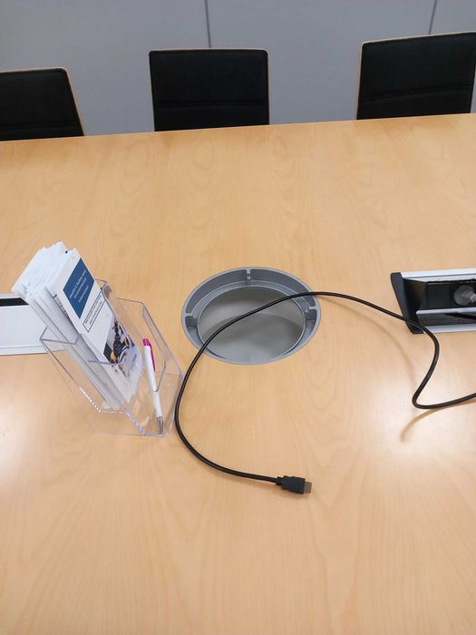 Stół konferencyjny