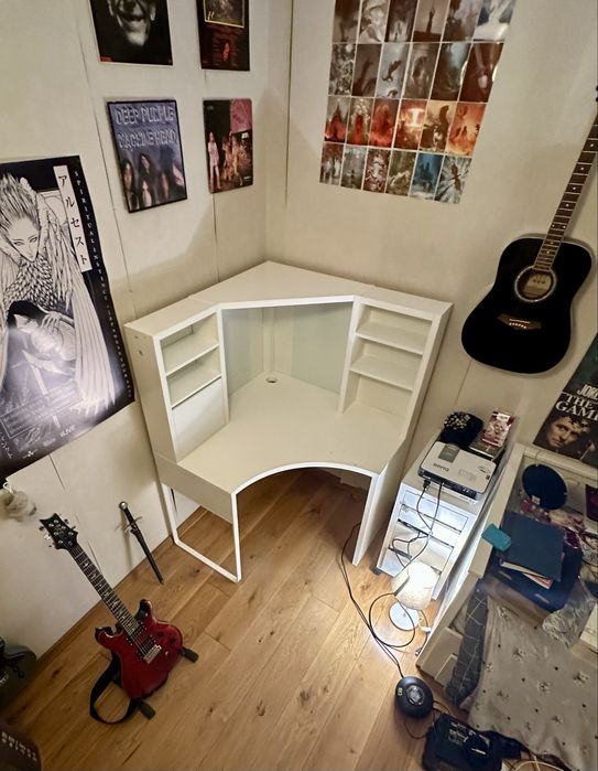 Biurko narożne białe Micke IKEA - magnes