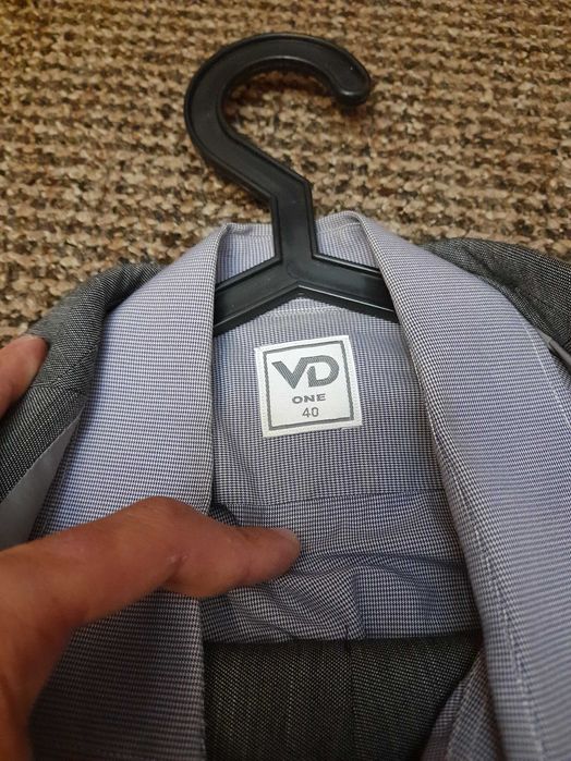 Костюм классический VD One в подарок чехол, рубашка, пояс