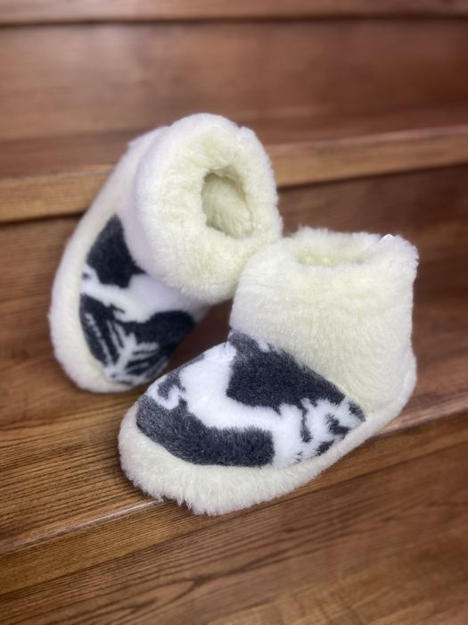 Чуні з ОВЧИНИ на резиновій підошві