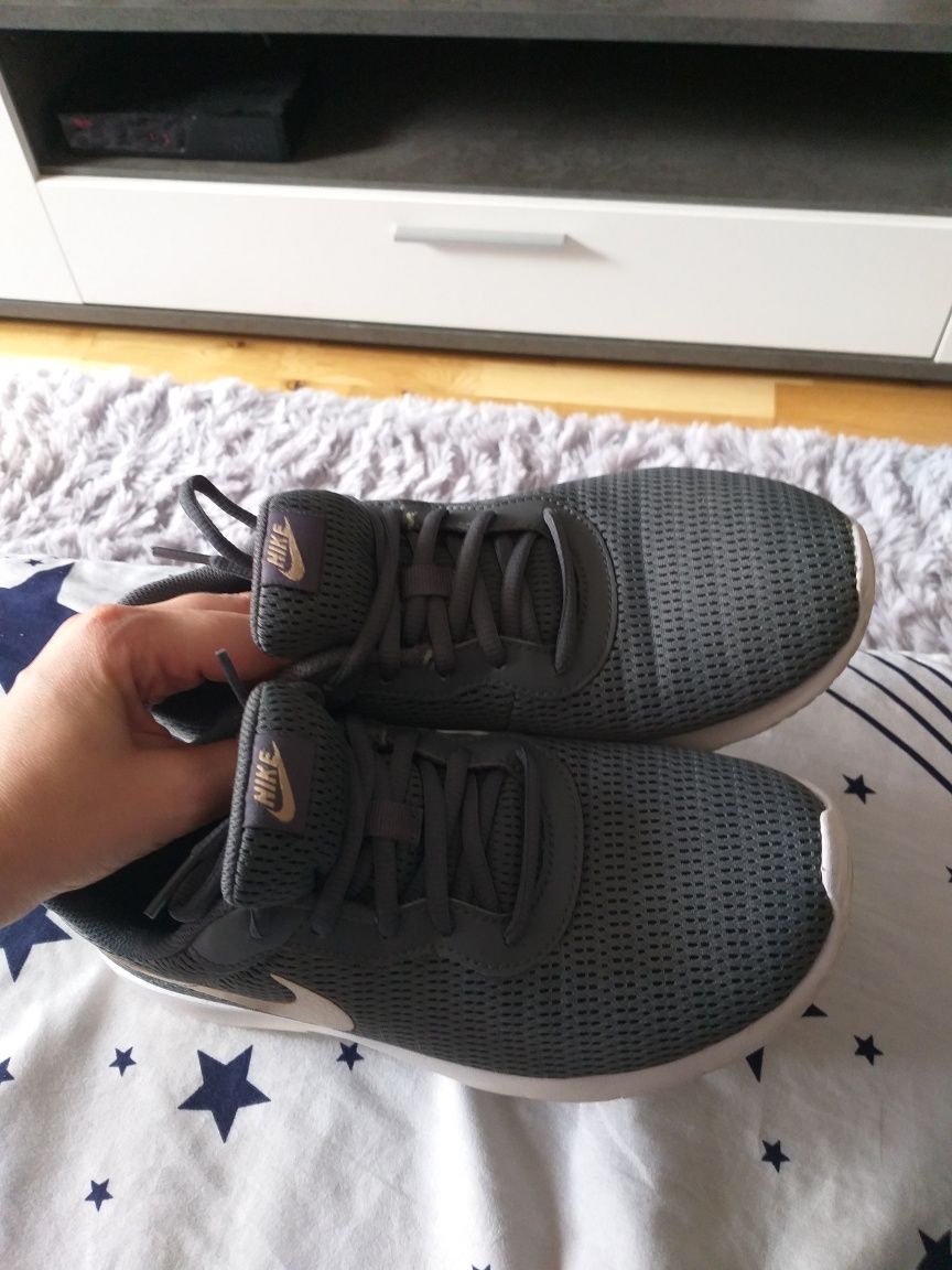 Buty Nike rozmiar 40