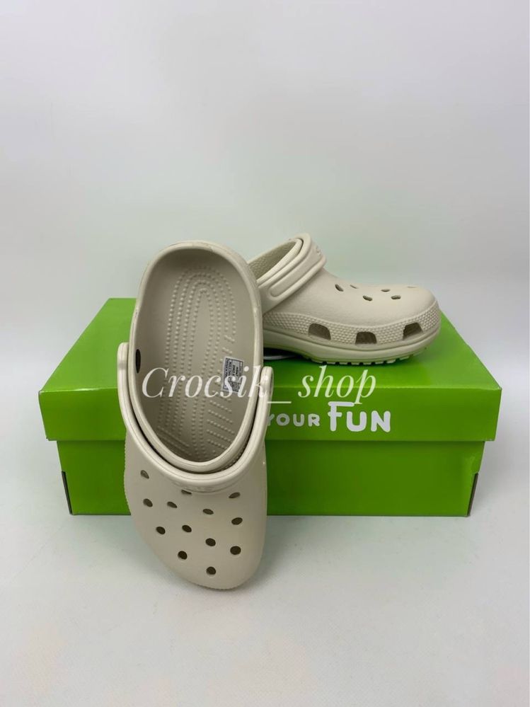 Crocs classic жіночі крокси сабо в кольорах