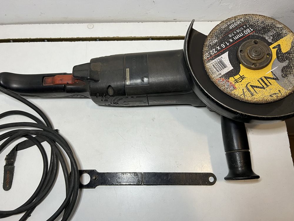 Шлифмашина угловая Worcraft AG18-180