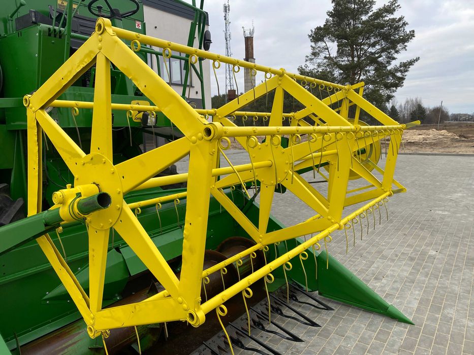 комбайн John Deere 925