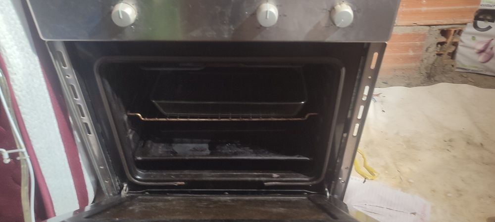 Forno elétrico e placa eletrónica