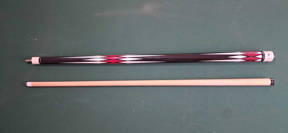 Kij bilardowy dwuczęściowy