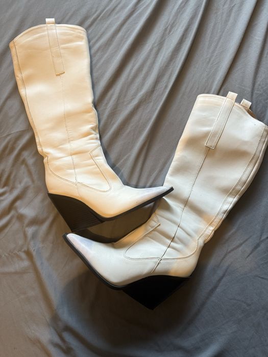 Черевики жіночі козаки