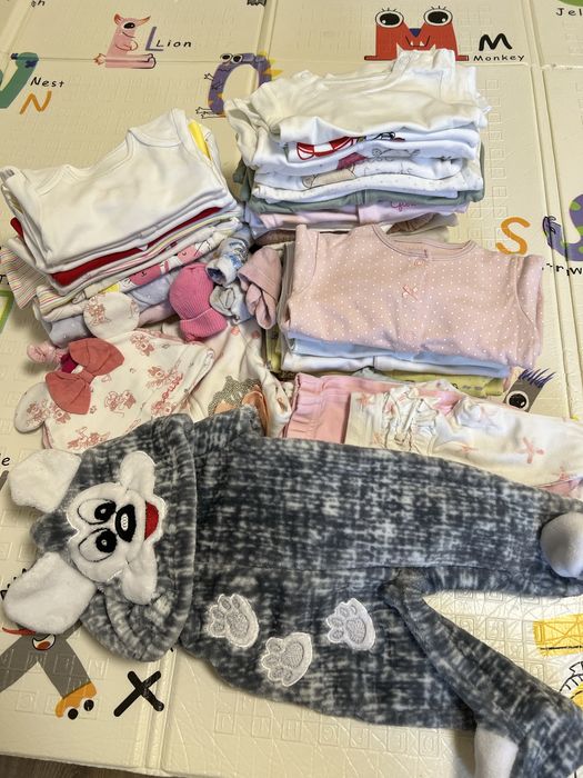 Продам дитячі речі 0-3 місяці пакетом для дівчинки