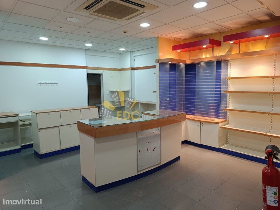 Loja localizada no Cacém de Cima ( perto da Loja do Cidadão) | Não ...