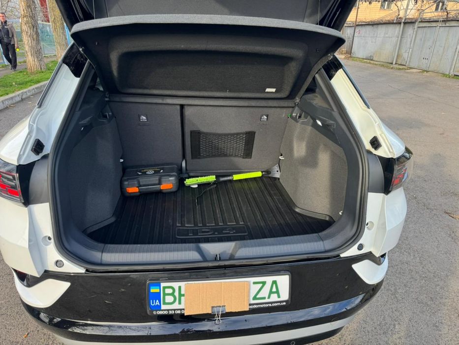 Продам практически новый VW ID 4