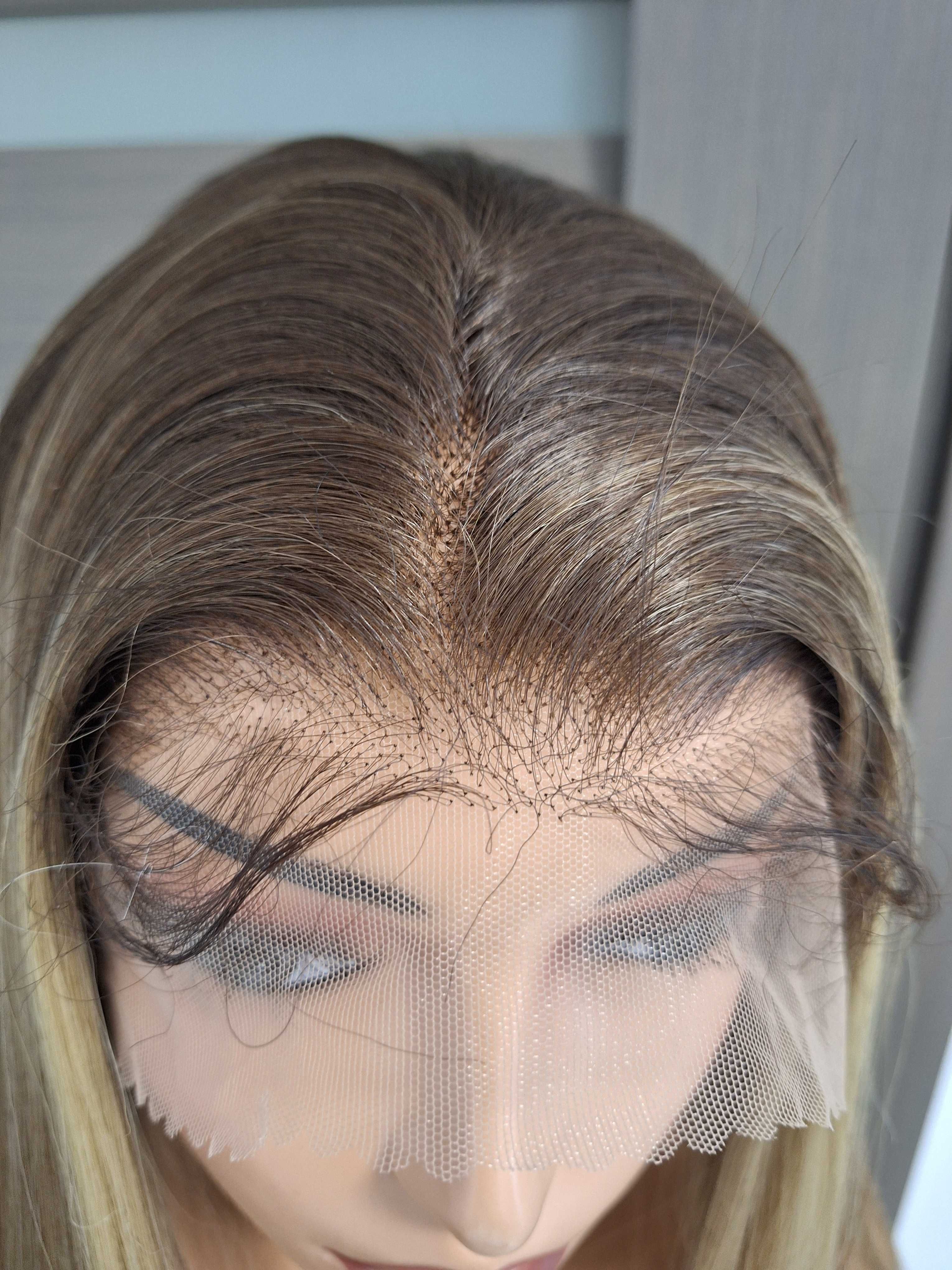 Peruca longa loira com renda shatush