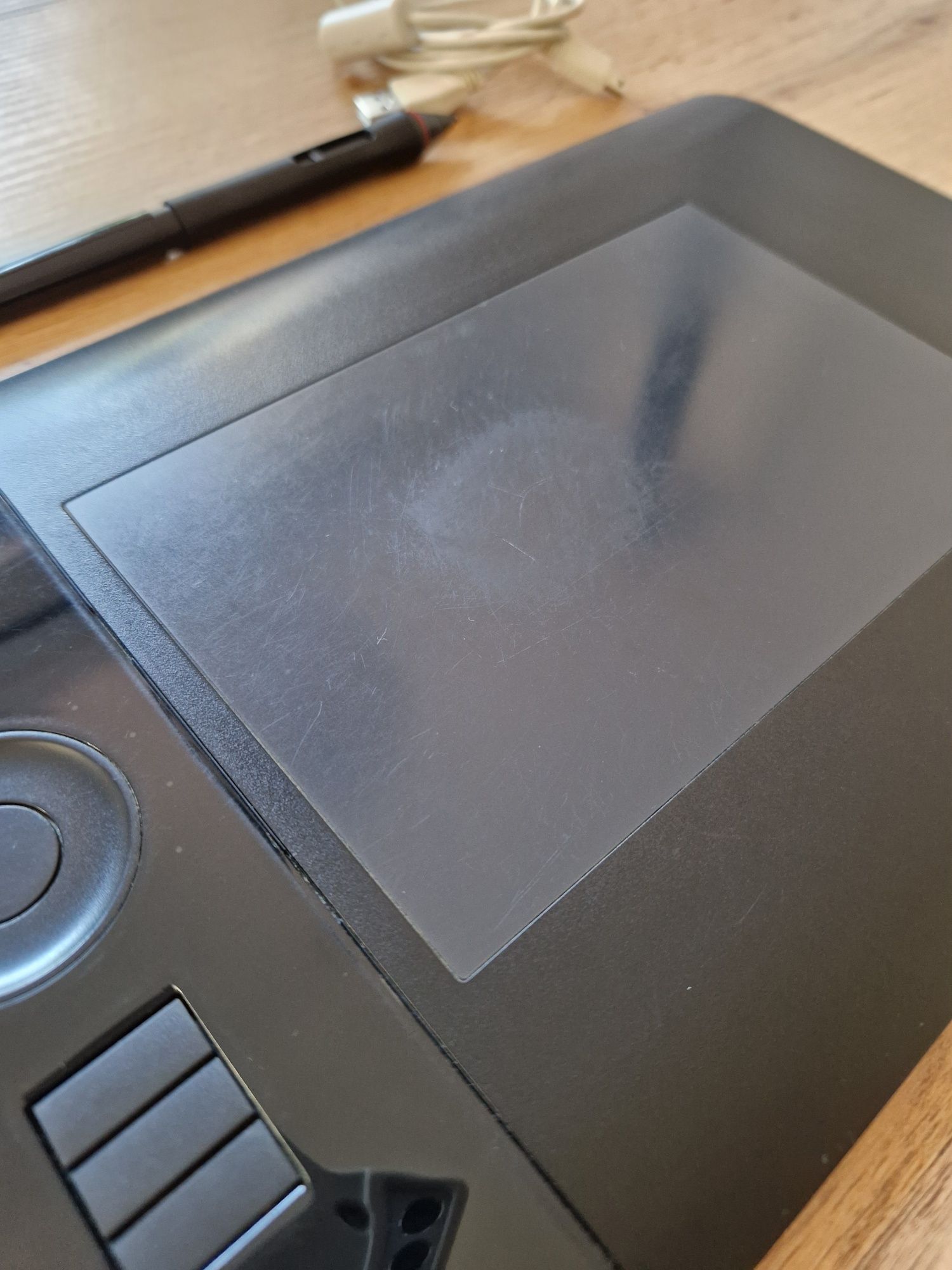 Графічний планшет Wacom Intuos 4 s