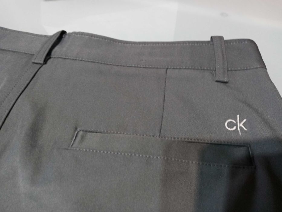 2 calçoes homem KALVIN KLEIN usados 1 vez
