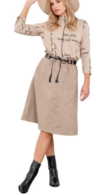 Zamszowa spódnica o trapezowym kroju z paskiem i kieszeniami beżowa