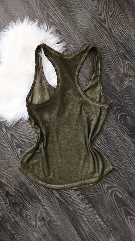 Top z perłami khaki S bluzka damska Bershka - sezon wiosna lato 2025