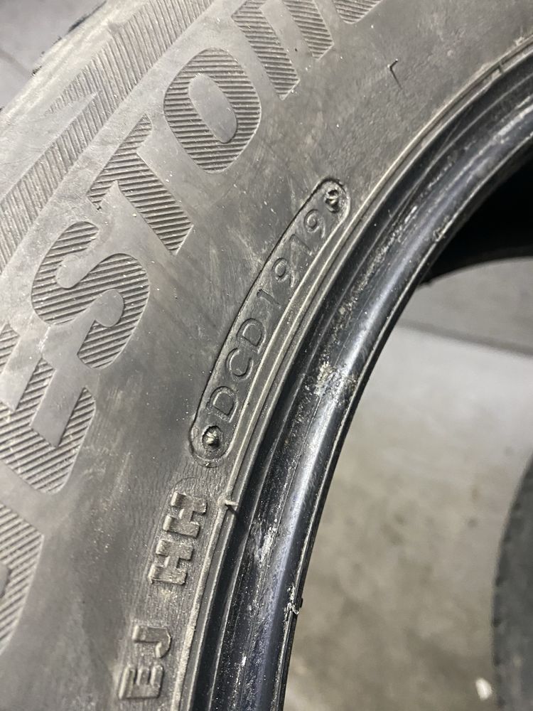 Шини Bridgestone 245 55 R19 зима