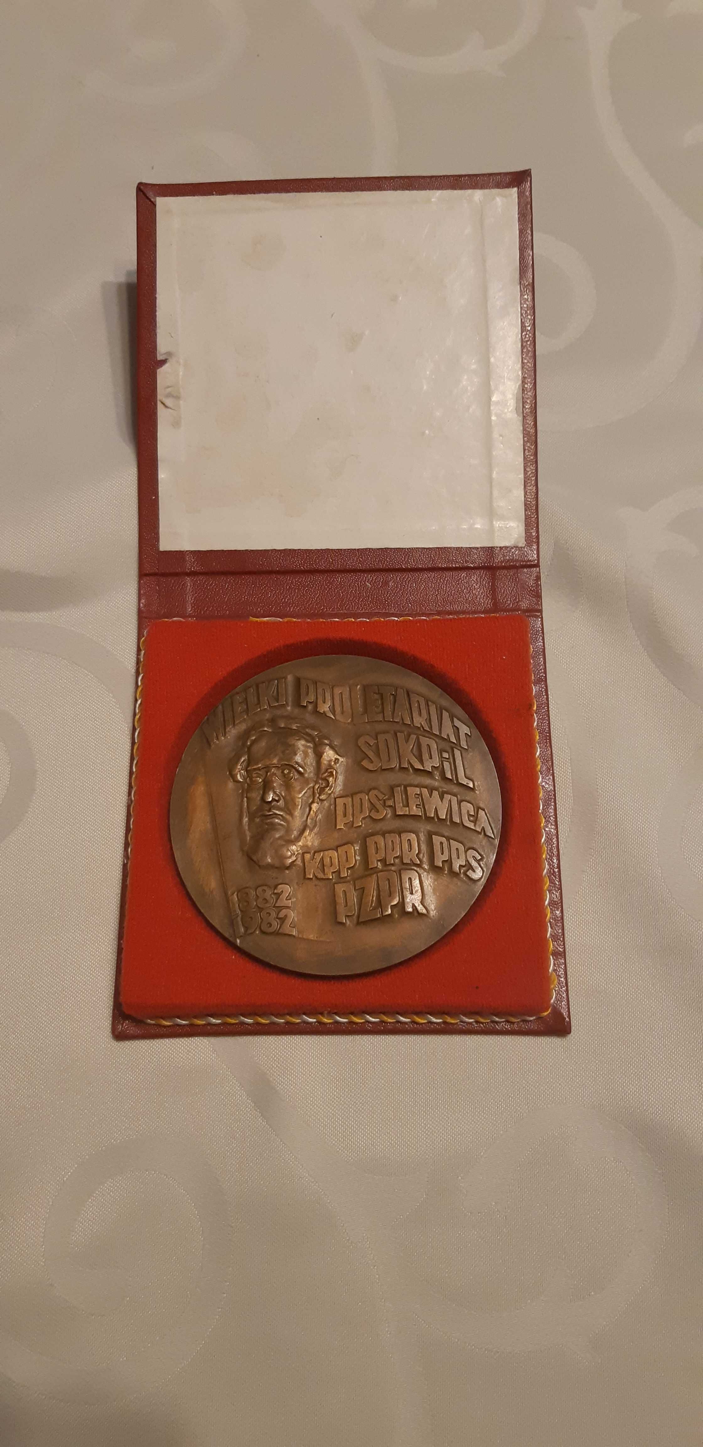 medal 100 lat Ruchu Robotnicze w Polsce - średnica 8 cm