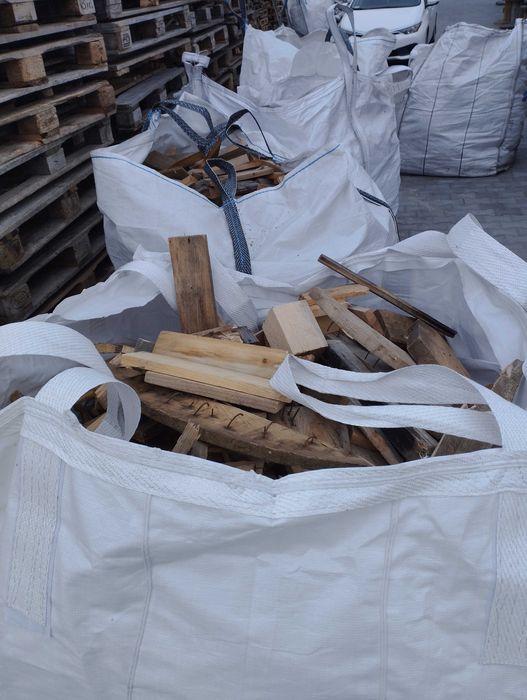 Drewno kawałkowe w big bag